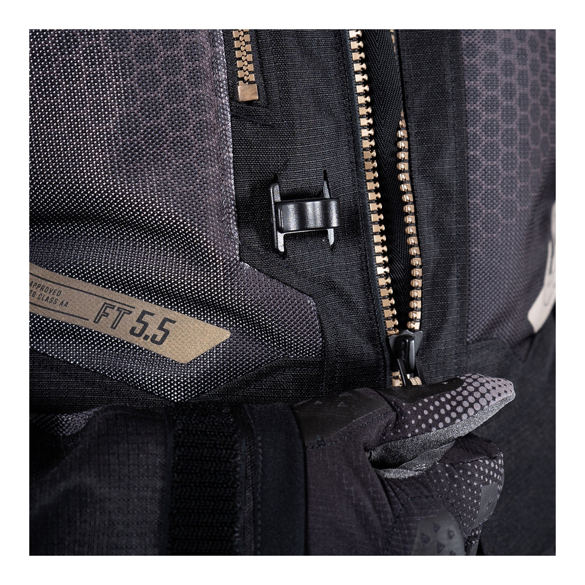 Leatt 5.5 ADV FlowTour Jacket - Stealth